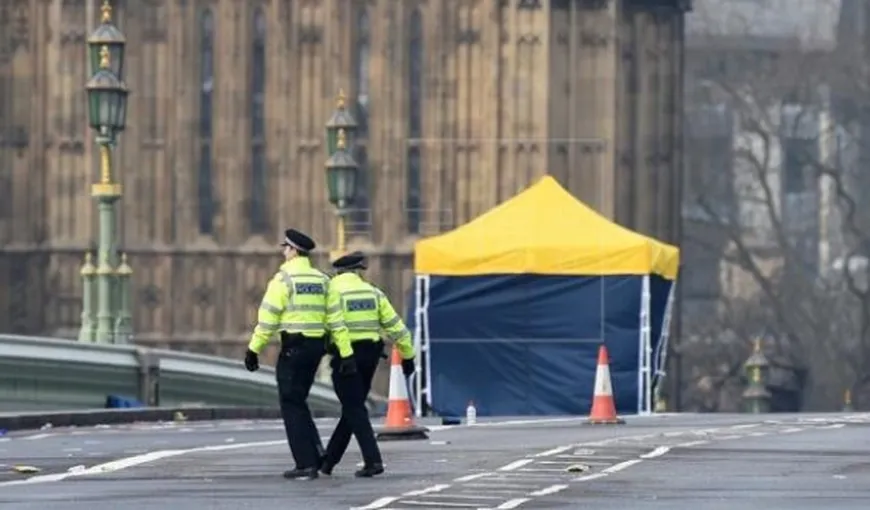 Poliţia britanică a anunţat că doi indivizi sunt în continuare reţinuţi în legătură cu atacul terorist de la Londra