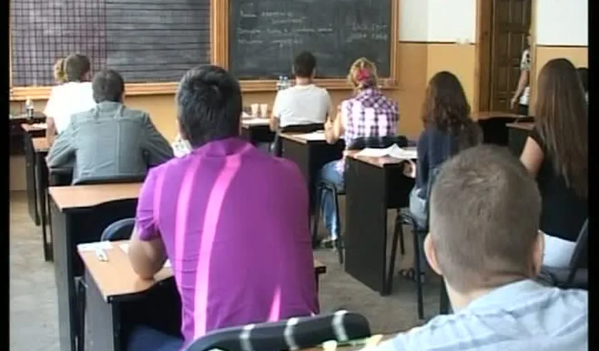 O elevă a fost eliminată de la BAC pentru că i-a sunat telefonul mobil în timpul examenului