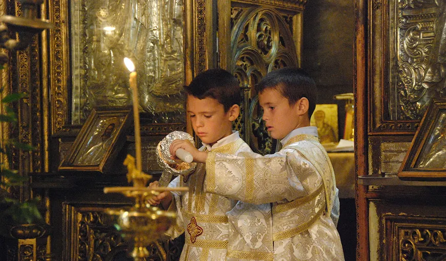 Mitropolitul Clujului stârneşte polemici: Familiile ar trebui să aibă câte trei copii, unul pentru ţară şi biserică VIDEO