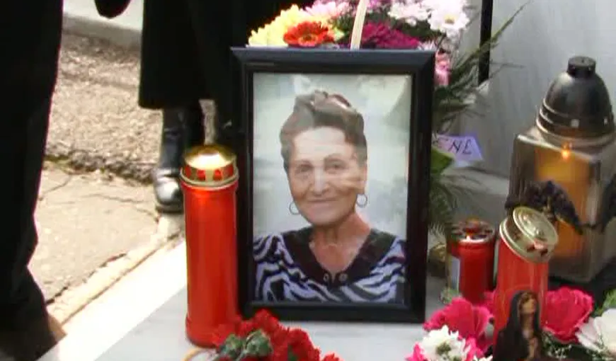 Scene cutremurătoare la mormântul Mădălinei Manole în ziua înmormântării mamei ei VIDEO