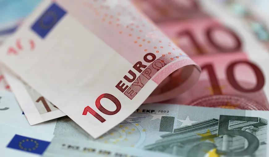 Euro revine peste 4,57 lei, însă leul este susţinut de tendinţa regională