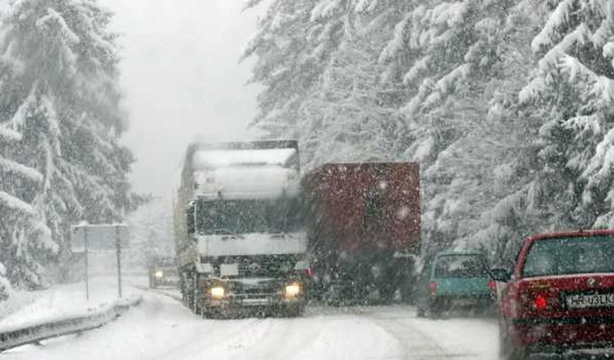 Vreme extremă în România. Ninge în mai multe judeţe, imagini de decembrie VIDEO