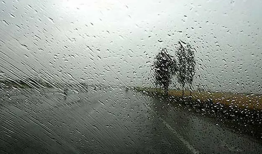 PROGNOZA METEO. Plouă pe arii extinse din România, în următoarele zile. Cum va fi vremea în Bucureşti