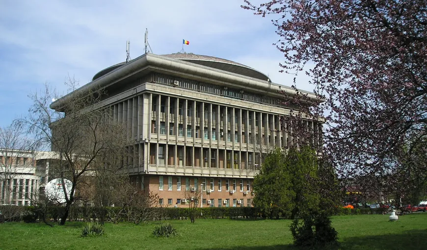 Profesorii de la Universitatea Politehnica Bucureşti fac meditaţii gratuit pentru admiterea la facultate