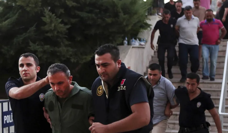 Autorităţile din Turcia au arestat peste 2.000 de persoane într-o săptămână