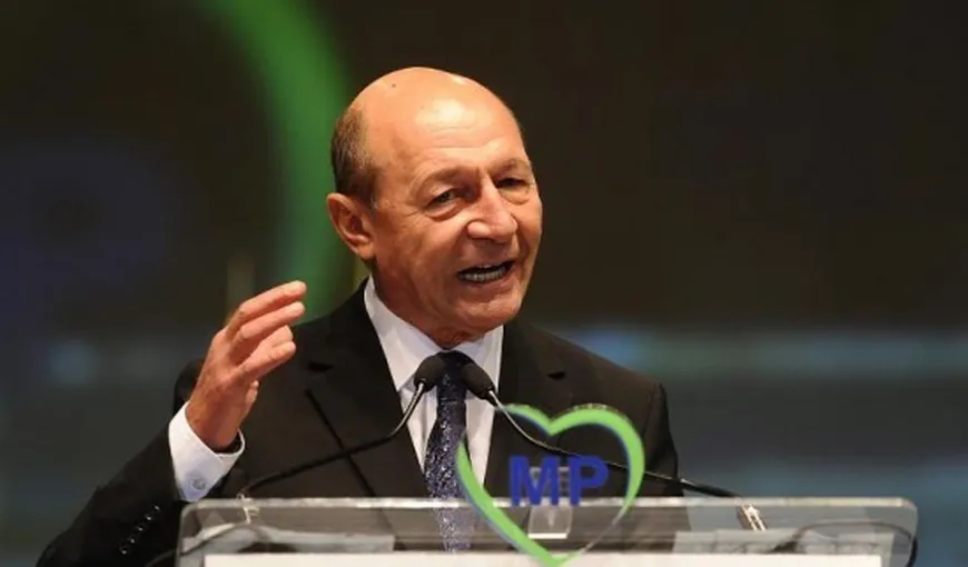 Băsescu: Singura soluţie ca PSD să nu se urce cu picioarele pe Coduri este formarea unei comisii speciale
