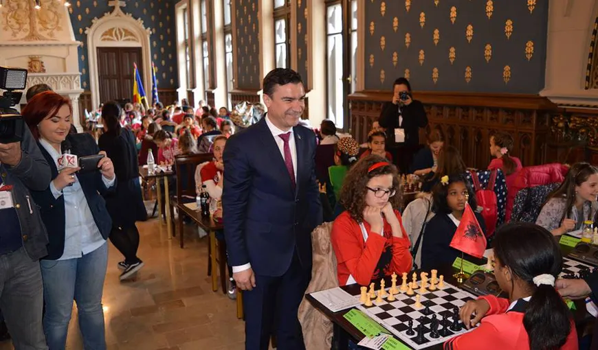 Cei 5 membri ai familiei de sirieni daţi dispăruţi de la Campionatul Mondial Şcolar de şah ar fi plecat spre Damasc