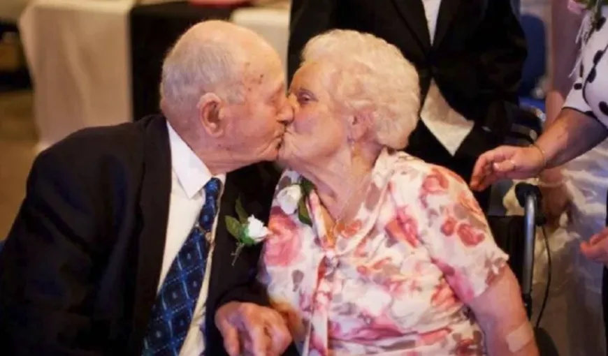 POVESTE FRUMOASĂ DE VIAŢĂ. Un cuplu a murit în aceiaşi zi, în acelaşi spital, după 77 de ani de căsătorie