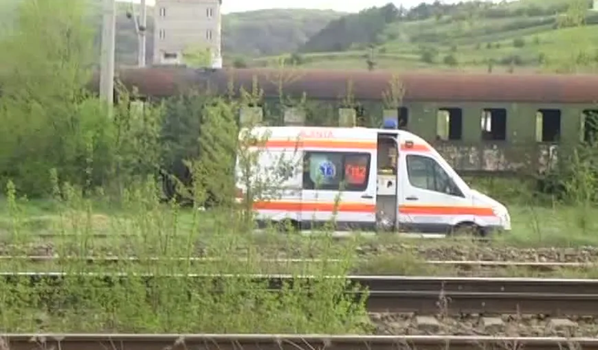 Copilul care s-a electrocutat după ce s-ar fi urcat pe un tren din Gara Buzău a murit la spital