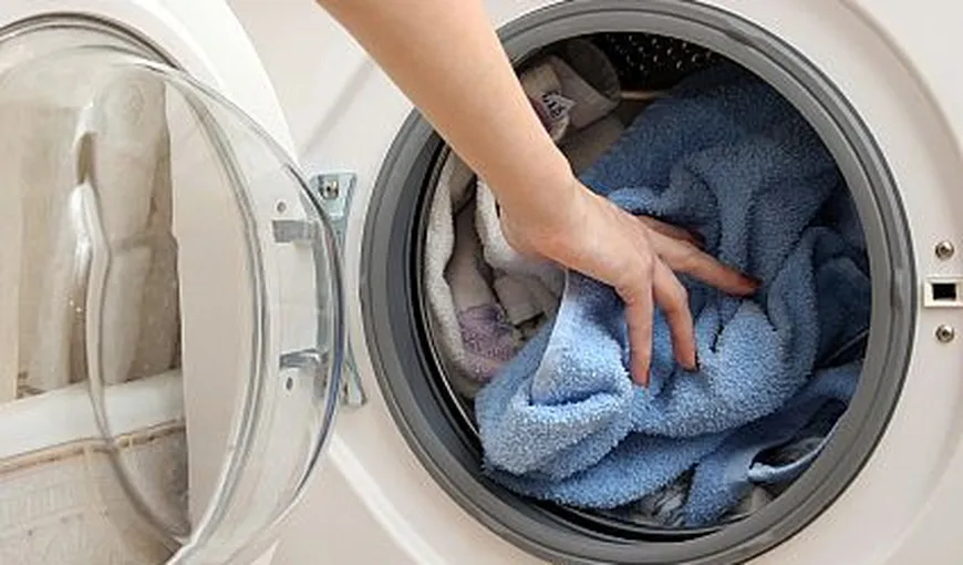 Cum te poţi îmbolnăvi din cauza hainelor spălate la maşină. Niciodată să nu faci ASTA