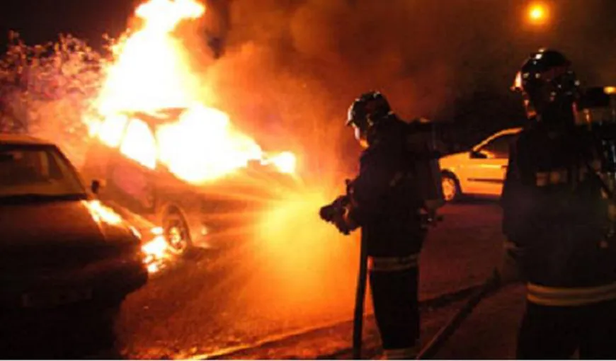 Accident grav la Suceava: Opt răniţi după ce două autoturisme s-au ciocnit, unul luând foc