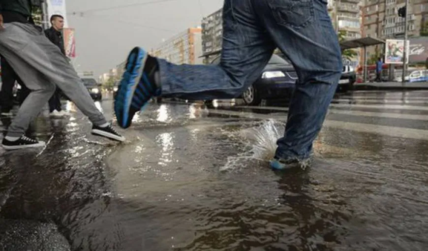 PROGNOZA METEO: 24 de ore de ploi în CAPITALĂ. VREME rea în Bucureşti până duminică
