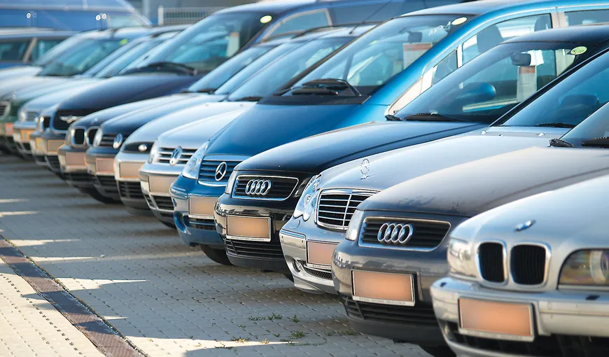 Românii profită de eliminarea taxei auto: În primele şase luni au fost înmatriculate de şase ori mai multe maşini rulate decât noi