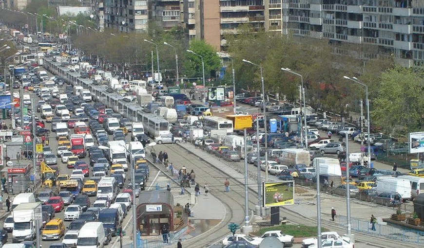 Ministrul Comunicaţiilor: Traficul rutier din Capitală ar fi cu până la 20% mai aglomerat dacă şoferii nu ar mai folosi aplicaţia WAZE