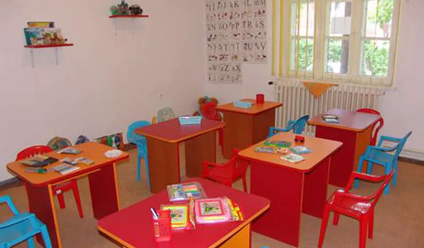 Organizaţia „Salvaţi Copiii” deschide 30 de grădiniţe estivale pentru copiii din comunităţile defavorizate