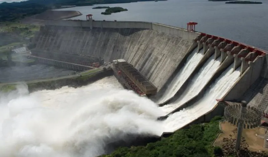 Hidroelectrica se reorganizează şi face angajări ca să se pregătească de listare