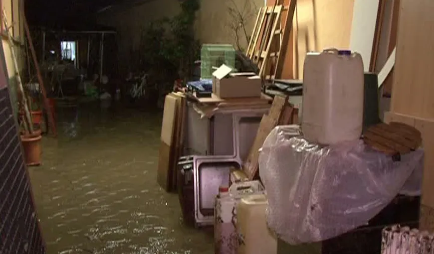 RUPERE DE NORI în Caraş Severin. Un sat a fost distrus de ape. Oamenii sunt distruşi VIDEO