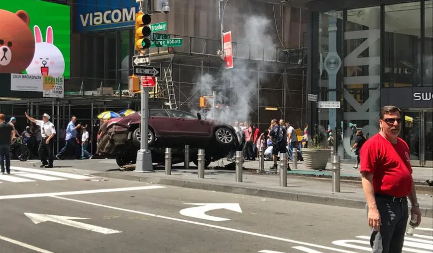 ALERTĂ ÎN SUA: O maşină a intrat în plin în pietoni, la New York. „Trebuia să mă împuşcaţi! Voiam să-i omor!”, a spus şoferul VIDEO