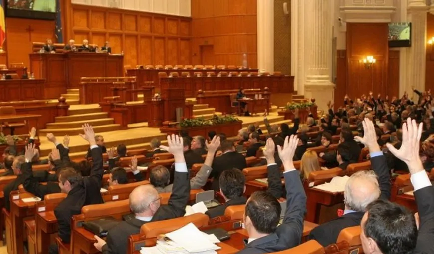Proiect: Parlamentarii, asimiliaţi judecătorilor. Vor semna „angajamente de imparţialitate”