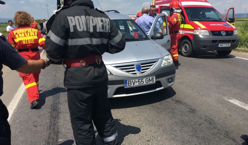 Carambol cu patru maşini pe DN 13, în Braşov. Patru persoane au fost rănite