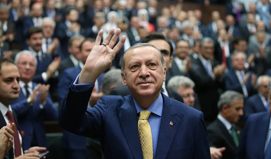 Zeci de avocaţi reţinuţi în Turcia pentru presupuse legături cu clericul Fethullah Gulen