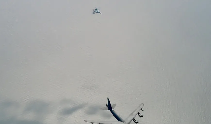 Un avion de luptă rusesc s-a apropiat la 1,5 metri de un avion american. Ce a urmat