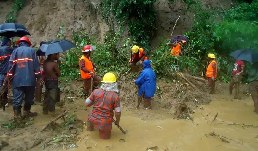 Cel puţin 134 de morţi în Bangladesh, în urma unor alunecări de teren cauzate de ploile torenţiale