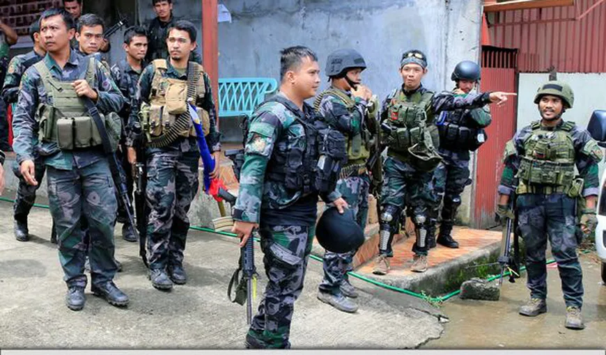 Aproximativ 200 de combatanţi înarmaţi s-au baricadat într-o şcoală din Filipine