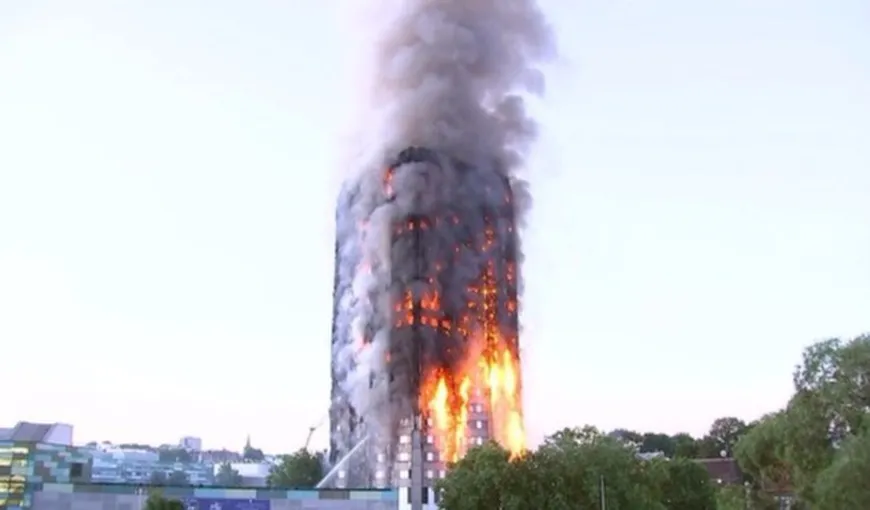 Incendiul din Londra: Numărul morţilor şi al dispăruţilor a ajuns la cel puţin 65 de persoane