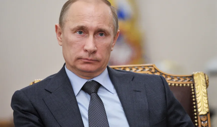Vladimir Putin vizitează Crimeea, Kievul protestează