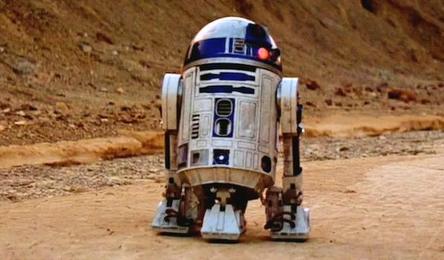 STAR WARS: Succes în cinematografe, dar şi la casele de licitaţie. ROBOTUL R2-D2, vândut cu 2.7 milioane de dolari