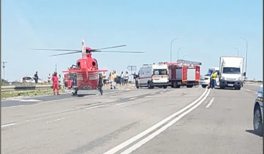 Accident cu trei maşini între Constanţa şi Mangalia. Un elicopter SMURD a fost trimis la faţa locului