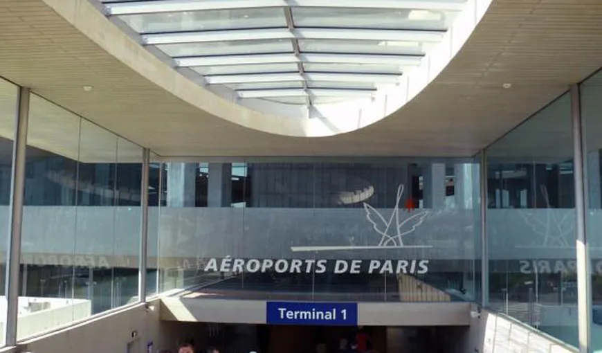 Terminal al Aeroportului Charles de Gaulle din Paris, evacuat temporar în cadrul unei alerte de securitate