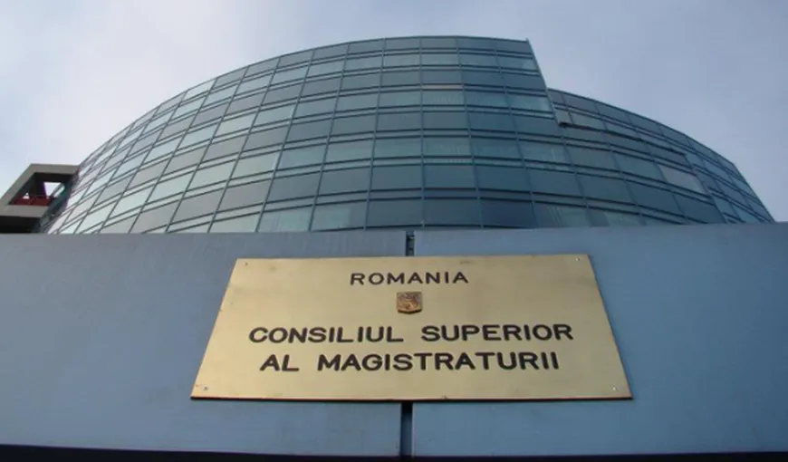 CSM nu consideră oportună sesizarea CCR în disputa dintre Parchetul General şi Comisia parlamentară de anchetă a alegerilor