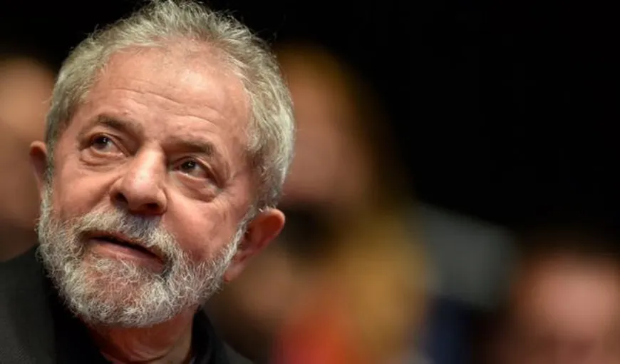 Fostul preşedinte brazilian Luiz Inacio Lula da Silva, condamnat la nouă ani şi şase luni de închisoare pentru corupţie