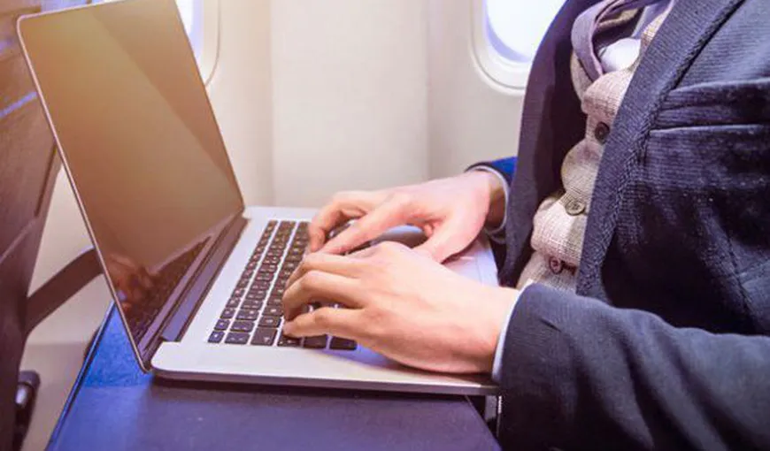 SUA au eliminat interdicţia vizând laptopurile la bordul avioanelor