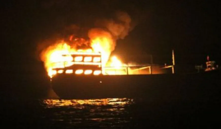 Vas de croazieră în flăcări pe Dunăre. Opt persoane au fost rănite