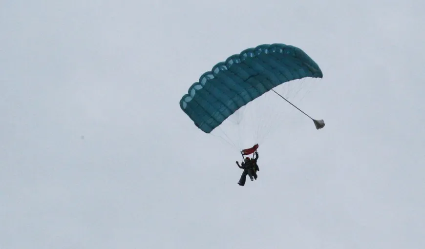 Aterizare eşuată cu paraşuta, în Braşov. Un bărbat a murit