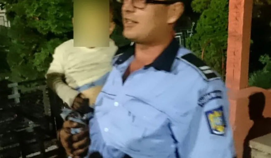 Un poliţist, erou după ce a găsit un copil de doi ani pierdut într-un lan de porumb