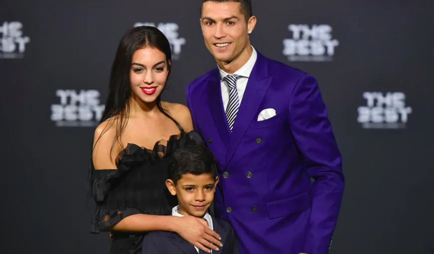 Iubita lui Cristiano Ronaldo face furori cu ultima imagine postată pe internet. Cum s-a pozat la sala de forţă FOTO