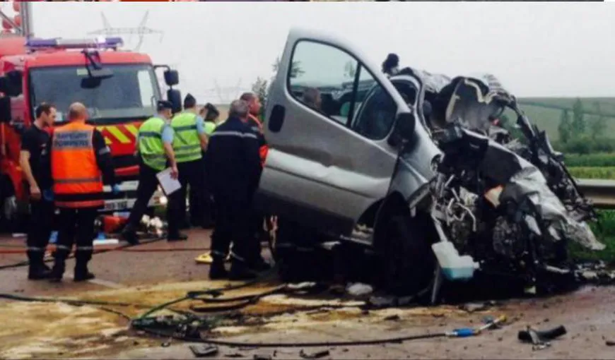 Doi cetăţeni români, morţi în două accidente auto în Belgia