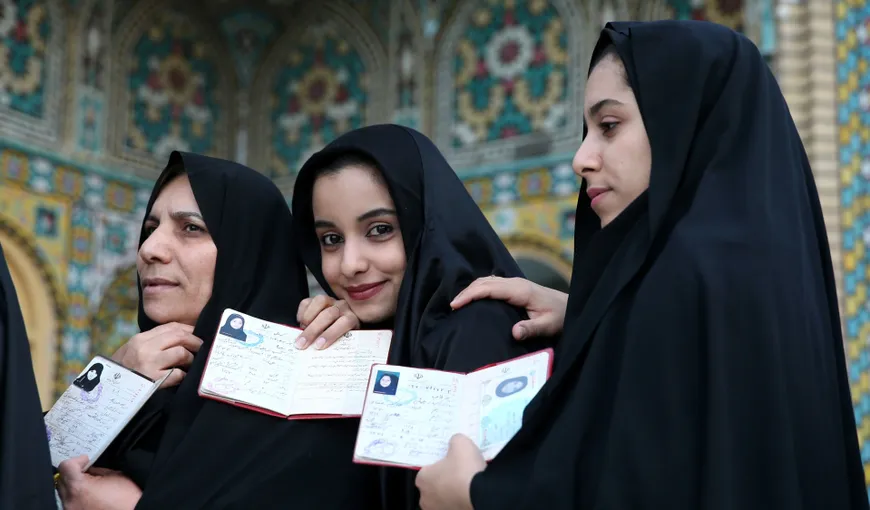 Iraniencele se emancipează în politică: Preşedintele Iranului, Hassan Rohani a numit TREI FEMEI în cabinetul său