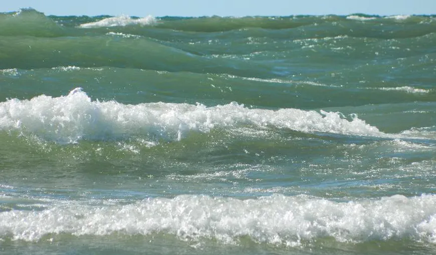 Tragedii în lanţ pe litoral. Un turist care a intrat în apă să-şi facă o poză a murit înecat UPDATE