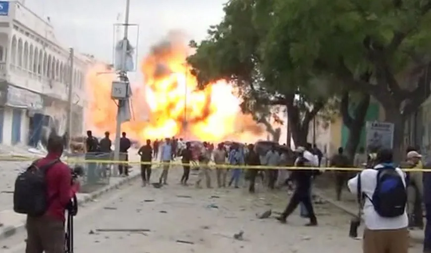 Atentat terorist în Somalia: Un vehicul a explodat în apropierea unor hoteluri. Cel puţin doi morţi şi mai mulţi răniţi