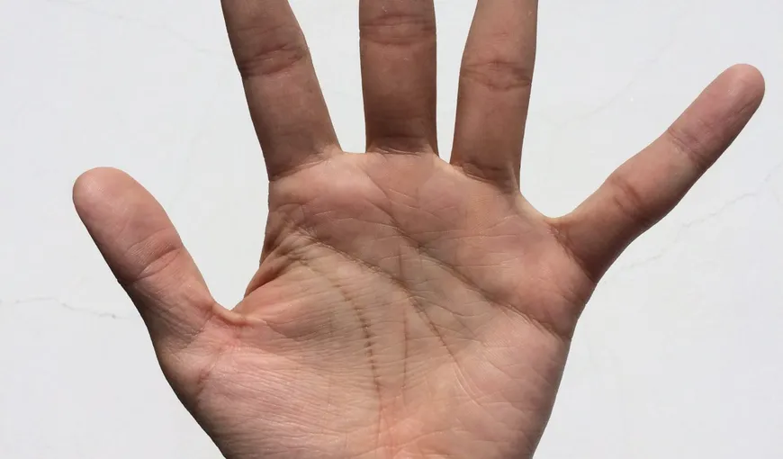 Misterul literei X din palma ta. Află ce semnifică