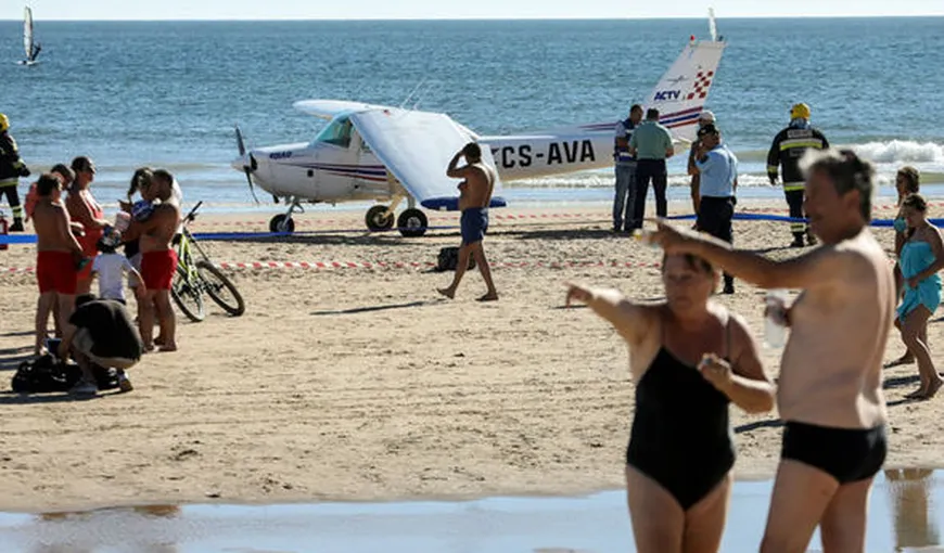 Două persoane au murit pe o plajă din Portugalia, după ce au fost lovite de un avion