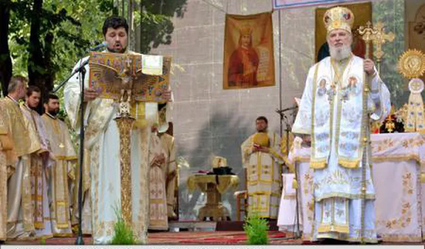 Patru miniștri ai Cabinetului Tudose s-au închinat la moaştele Sfântului Nifon de la Târgovişte