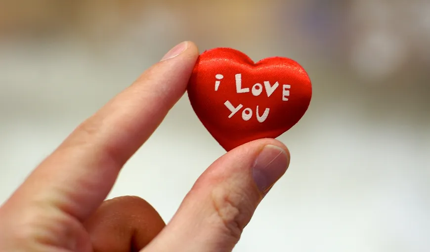 5 moduri subtile prin care bărbaţii spun „Te iubesc”. Nu toţi sunt vorbăreţi