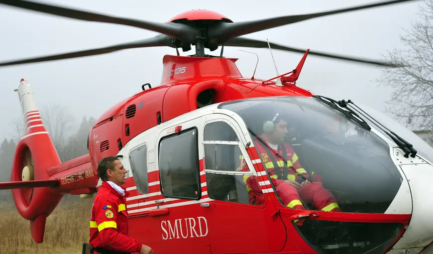 Copil rănit grav în parc, adus cu elicopterul la spital