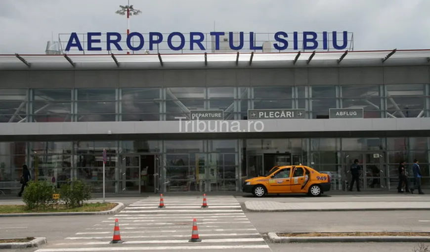 Aproximativ 140 de turişti, blocaţi pe Aeroportul Sibiu după ce o aeronavă s-a defectat